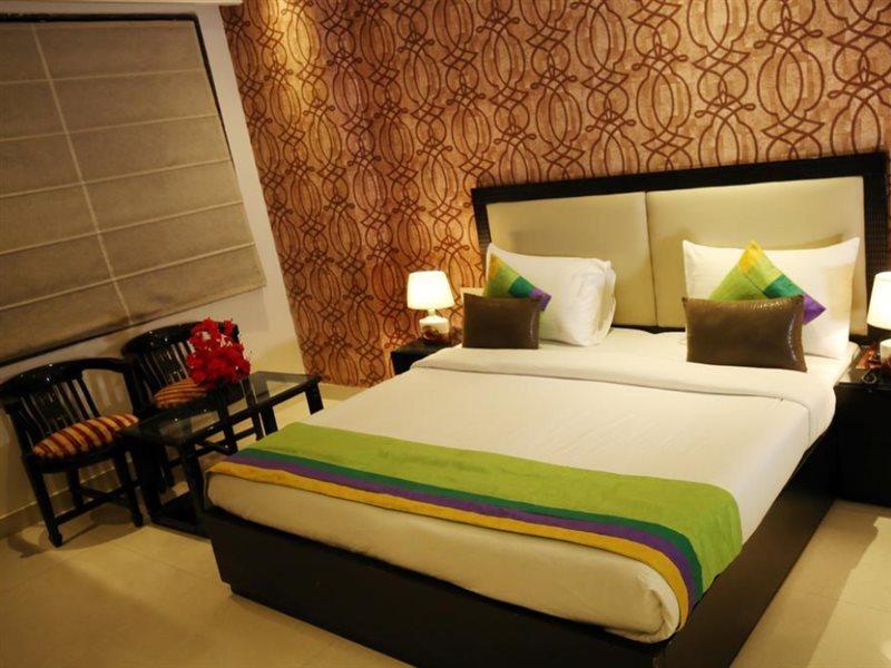 FabHotel B Continental Delhi  Esterno foto