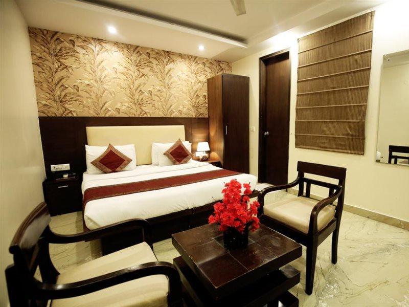 FabHotel B Continental Delhi  Esterno foto
