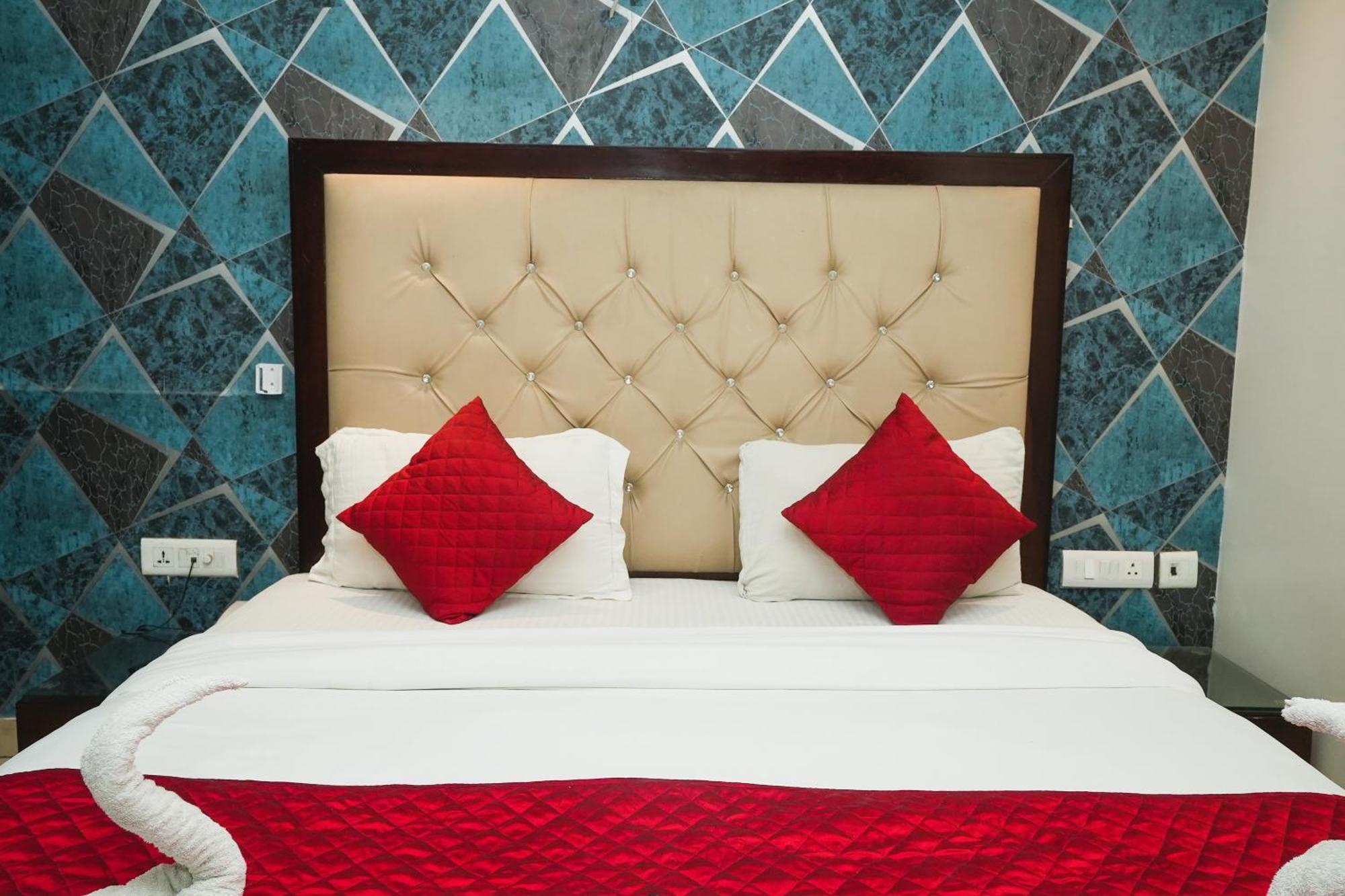 FabHotel B Continental Delhi  Esterno foto
