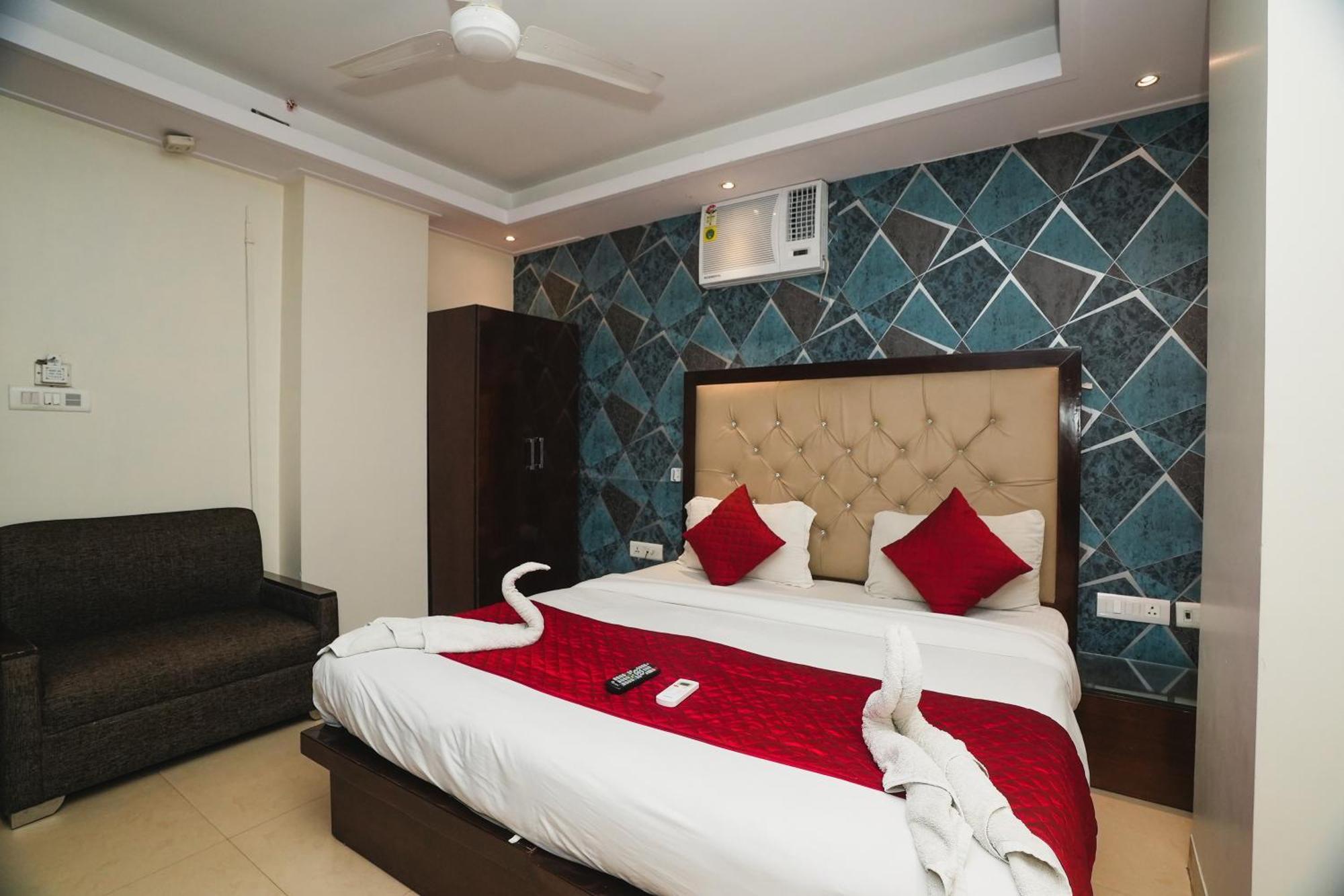 FabHotel B Continental Delhi  Esterno foto
