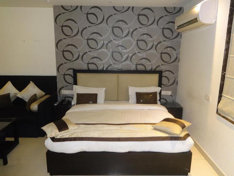 FabHotel B Continental Delhi  Esterno foto