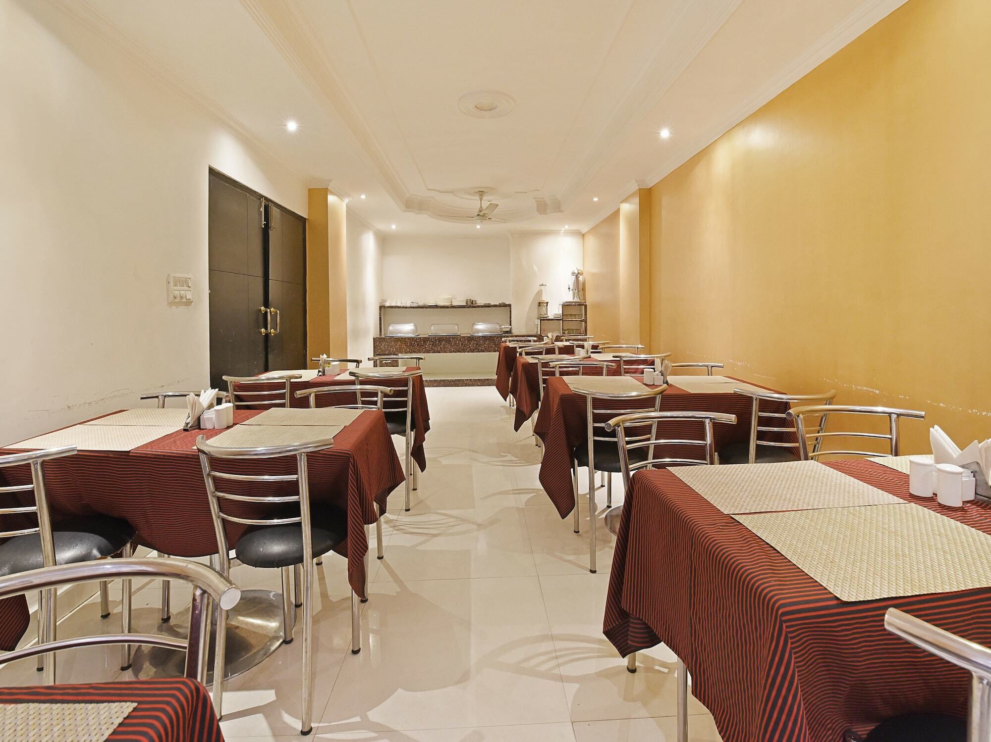 FabHotel B Continental Delhi  Esterno foto